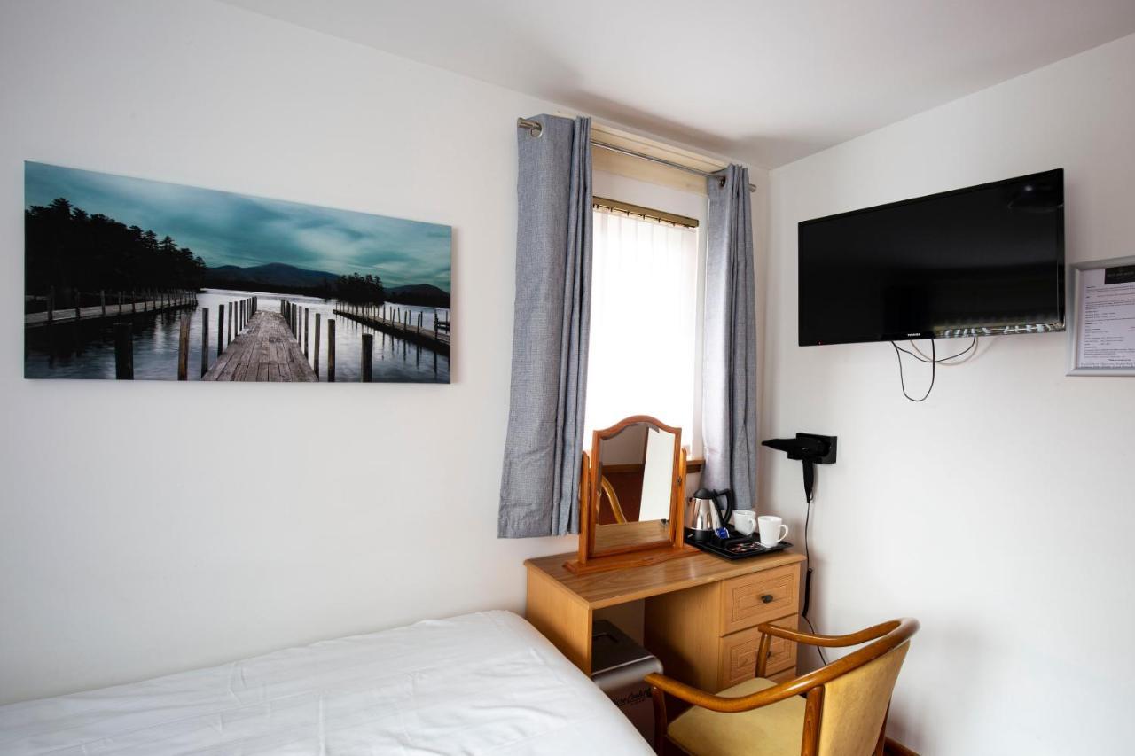 West End 3*
